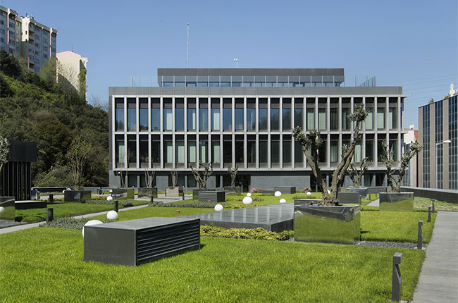 DOĞUŞ HOLDING MANAGEMENT BUILDING