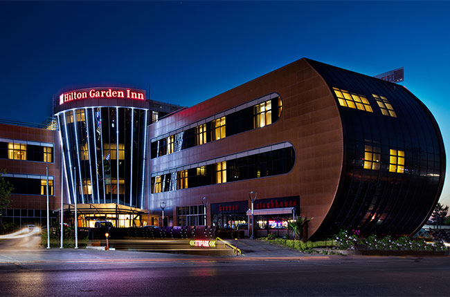 HILTON ŞEKERPINAR