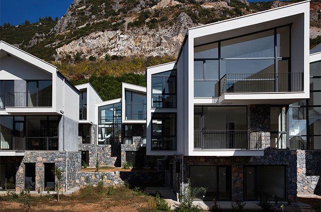 LATUS HOUSES