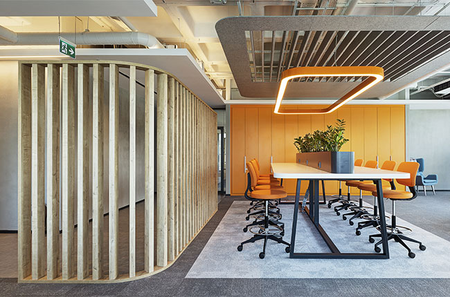 MERCEDES BENZ TURKEY OFFICES