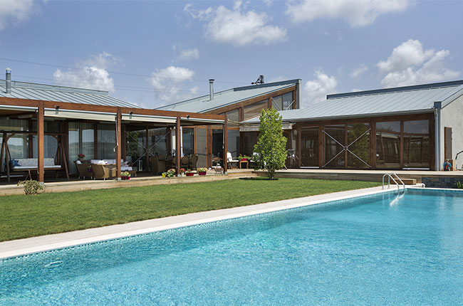 S HOUSE