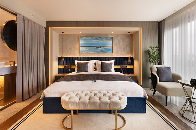 THE MAESTRO HOTEL